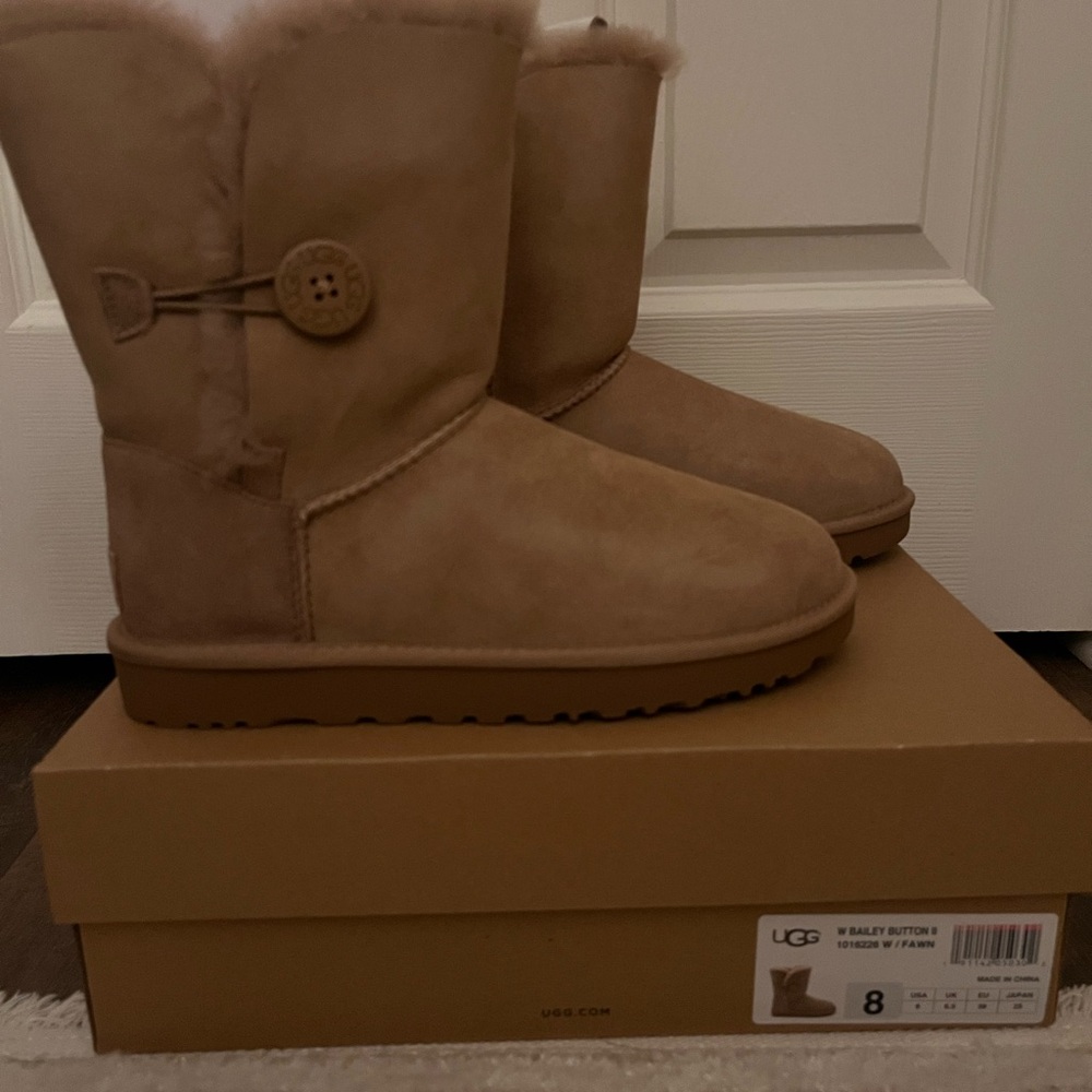 UGG Women's Winter Boots - Chestnut